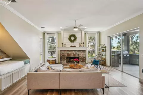 Living - 11325 Hidden Valley Ln, Riverview, FL 33569 photo 2 of 2