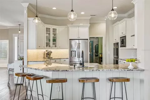 Kitchen - 11325 Hidden Valley Ln, Riverview, FL 33569 photo 5 of 12
