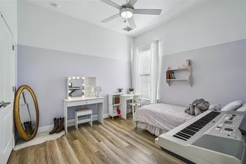 Bedroom - 11325 Hidden Valley Ln, Riverview, FL 33569 photo 1 of 11
