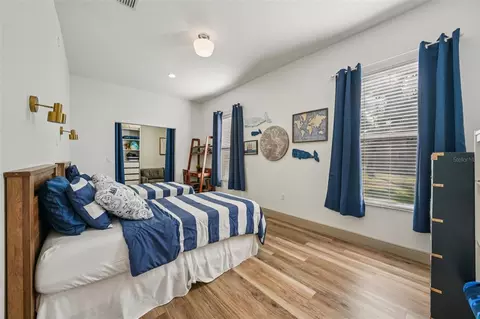 Bedroom - 11325 Hidden Valley Ln, Riverview, FL 33569 photo 2 of 11