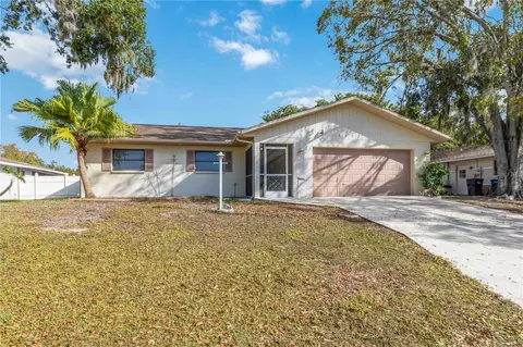 8427 Brandeis Cir E, Sarasota, FL 34243