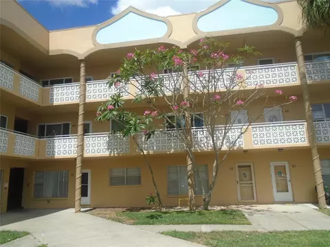 2466 Ecuadorian Way #16, Clearwater, FL 33763