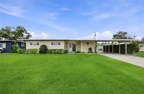 6134 Hampton Dr N, Saint Petersburg, FL 33710