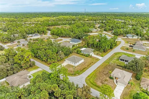 7238 Helliwell St, North Port, FL 34291