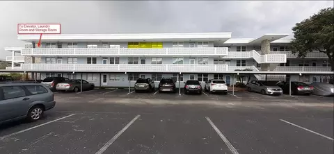 4895 Bay St NE #311, Saint Petersburg, FL 33703