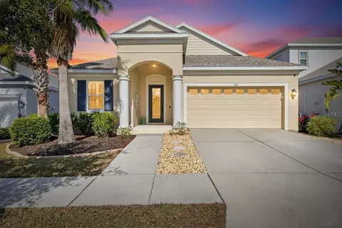 211 Shell Creek Ct, Apollo Beach, FL 33572