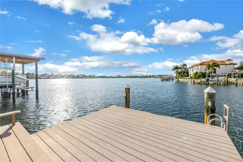 1180 Cordova Blvd NE, Saint Petersburg, FL 33704