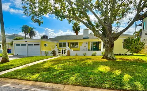 173 Devon Dr, Clearwater Beach, FL 33767