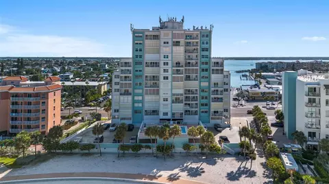 11000 Gulf Blvd #702, Treasure Island, FL 33706