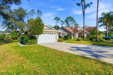 5712 Whitebark Dr, Wesley Chapel, FL 33543