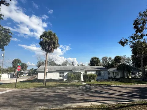 1811 2nd St, Indian Rocks Beach, FL 33785
