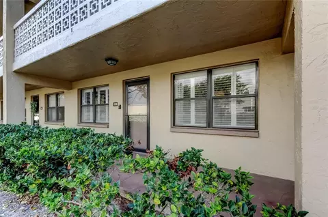 5080 Locust St NE #130, Saint Petersburg, FL 33703