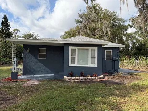 1203 N Maryland Ave, Plant City, FL 33563