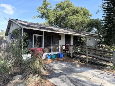 1602 E Calhoun St, Plant City, FL 33563