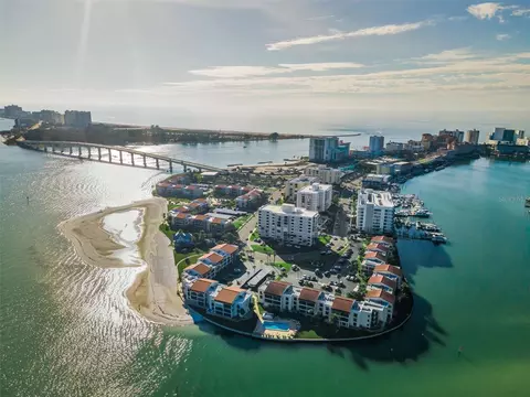 855 Bayway Blvd #802, Clearwater Beach, FL 33767