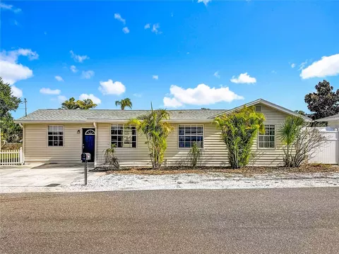 1125 Michigan Dr N, Dunedin, FL 34698