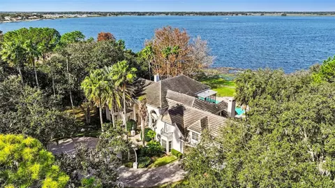 135 Van Fleet Ct, Auburndale, FL 33823