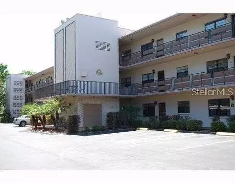 5975 N Terrace Park Dr N #103, Saint Petersburg, FL 33709