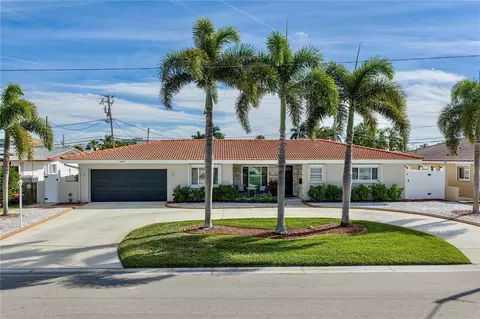6619 Blue Heron Dr S, Saint Petersburg, FL 33707