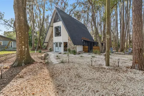 19808 Reading Rd, Lutz, FL 33558