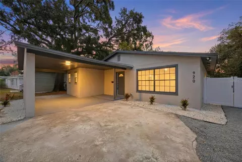 920 W Candlewood Ave, Tampa, FL 33603