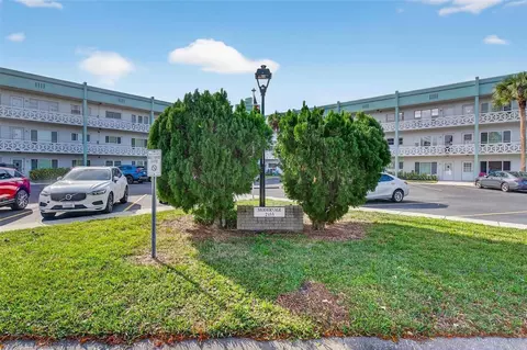 2455 Finlandia Ln #3, Clearwater, FL 33763