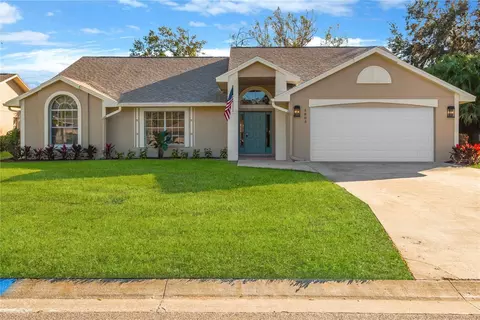 1803 S Golfview Dr, Plant City, FL 33566