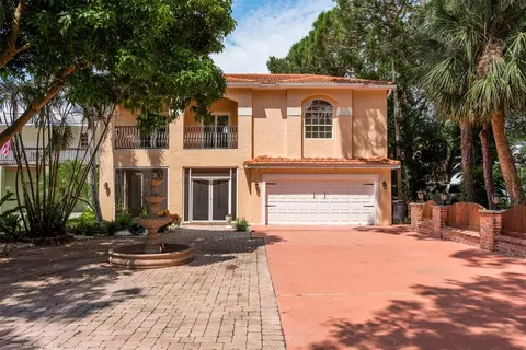 302 Shore Dr, Palm Harbor, FL 34683