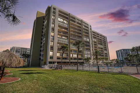 1480 Gulf Blvd #905, Clearwater Beach, FL 33767