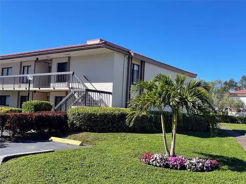 6269 Palma Del Mar Blvd #116, Saint Petersburg, FL 33715