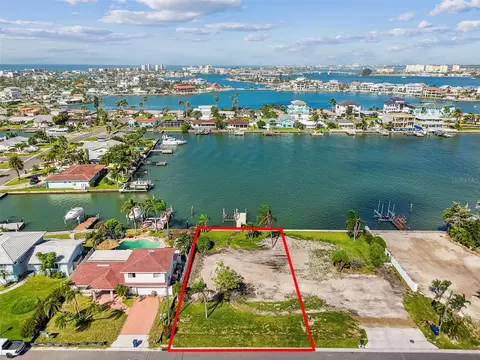 568 Johns Pass Ave, Madeira Beach, FL 33708
