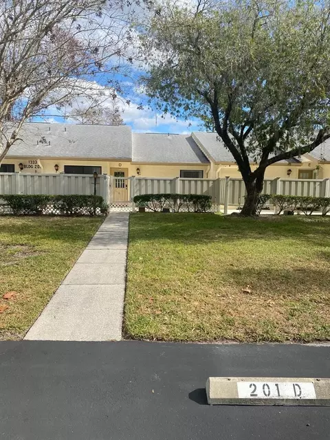 1333 Shady Pine Way #D, Tarpon Springs, FL 34688
