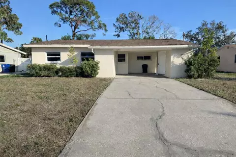 4435 Huntington St NE, Saint Petersburg, FL 33703