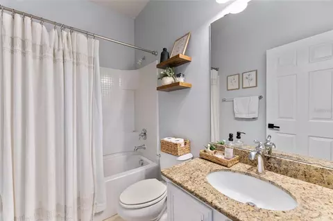 Bath - 2849 Maple Brook Loop, Lutz, FL 33558 photo 4 of 4