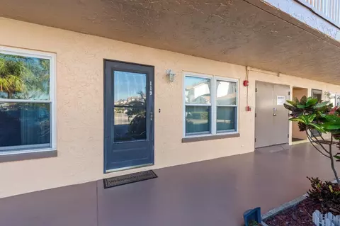 6400 46th Ave N # 119, Kenneth City, FL 33709
