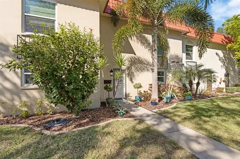 2700 Bayshore Blvd #560, Dunedin, FL 34698