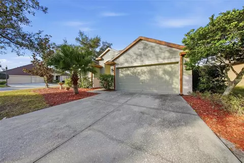 489 Oak Landing Blvd, Mulberry, FL 33860