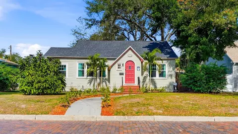 511 27th Ave N, Saint Petersburg, FL 33704