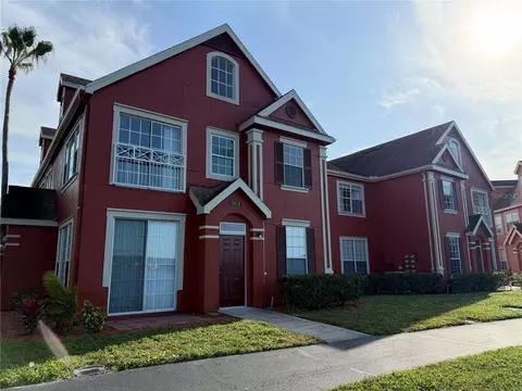 9818 Lake Chase Island Way #9818, Tampa, FL 33626