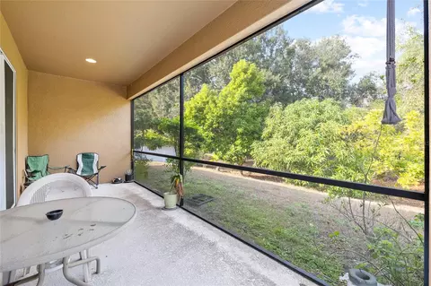 Exterior - 10925 Rockledge View Dr, Riverview, FL 33579 photo 5 of 8