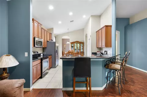 Kitchen - 10925 Rockledge View Dr, Riverview, FL 33579 photo 4 of 5