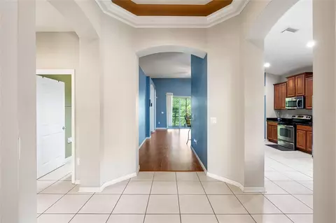 Entry Way - 10925 Rockledge View Dr, Riverview, FL 33579 photo 3 of 4