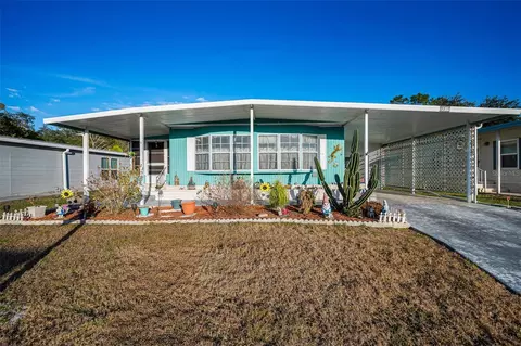 3318 Carnation Ln, Zephyrhills, FL 33541