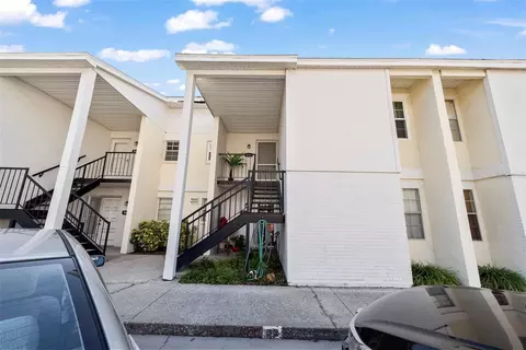 3815 N Oak Dr #G52, Tampa, FL 33611