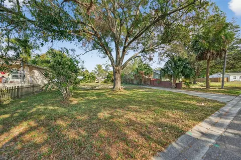 6311 Hobson St NE, Saint Petersburg, FL 33702