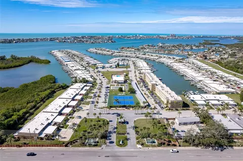 1 Boca Ciega Point Blvd #113, Saint Petersburg, FL 33708