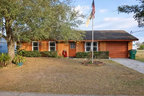 38831 North Ave, Zephyrhills, FL 33542