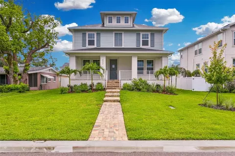 432 43rd Ave NE, Saint Petersburg, FL 33703