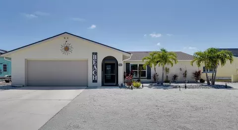 6527 Bimini Ct, Apollo Beach, FL 33572