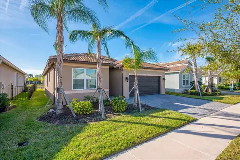 4911 Sienna Isles Ave, Wimauma, FL 33598